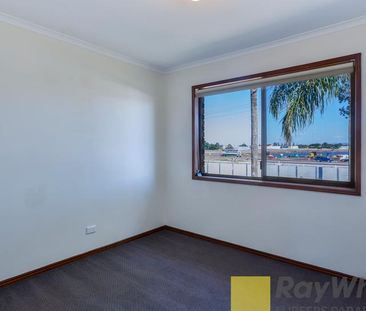 $800 per week / $3,200 Bond - Photo 2