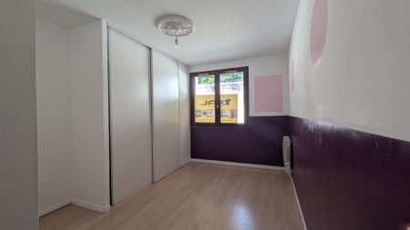 Location Appartement 3 pièces 81m² - Photo 4