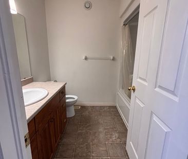 For Lease - 78 Hickory Grove, Belleville, Ontario - Photo 2