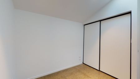 PRESTIGE LIVING - Photo 5