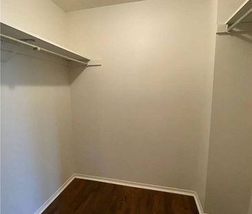 For Lease - 3158 Mccarron Crescent, Mississauga, Ontario - Photo 6