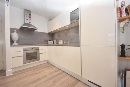 1 bedroom apartment to rent - Photo 5