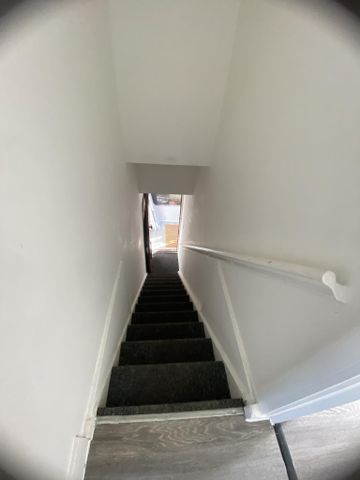 4 bedroom flat to rent - Photo 2
