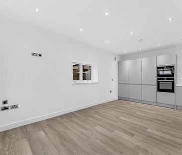 2 bedroom end of terrace house to rent - Photo 5