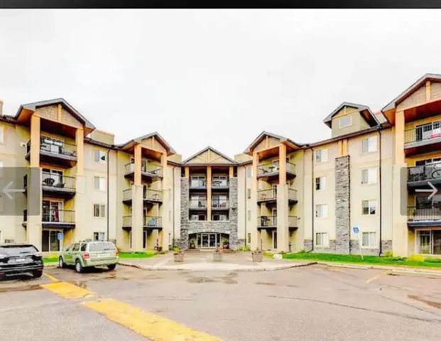 2 Bedroom 2 bath Underground Parking - Royal Oak NW | 1329 - 8810 Royal Birch Boulevard Northwest, Calgary - Photo 1