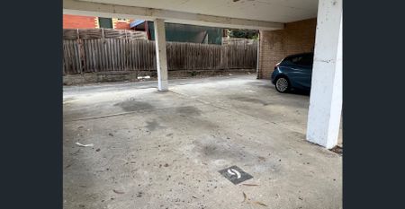 Two-bedroom apartment - partially furnished! - Photo 3