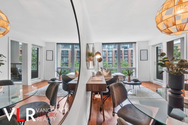 Condo in Downtown Vancouver, BC - Photo 1