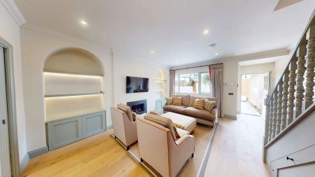 Raglan Lane, Ballsbridge, Dublin 4, D04 H6F9. - Photo 4