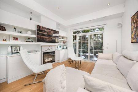 For Lease - 1011 Dundas Street, Toronto, Ontario - Photo 2