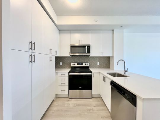 For Lease - 3200 William Coltson Avenue Unit# 305, Oakville, Ontario - Photo 1