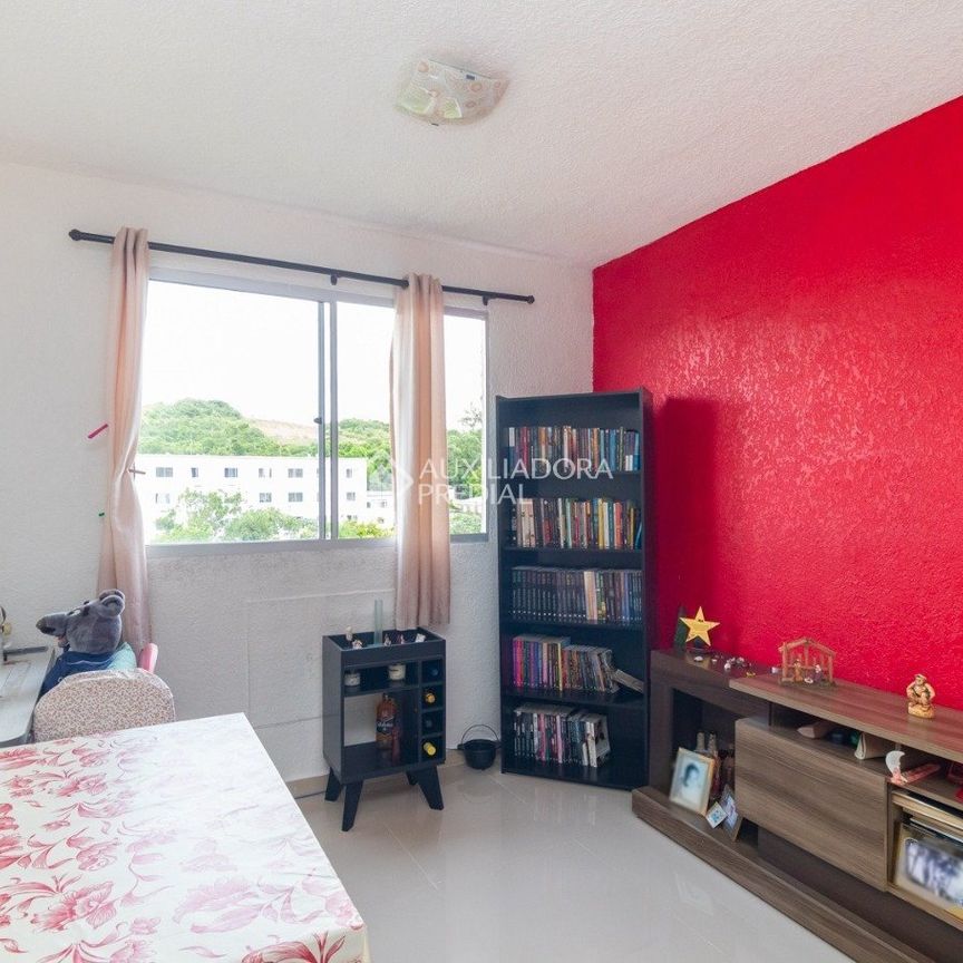Apartamento com 2 quartos e 40m² para alugar em Cavalhada, Porto Alegre. - Photo 1
