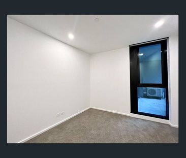 Convenience, Style and More - Photo 6