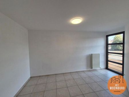Appartement te huur - Foto 4