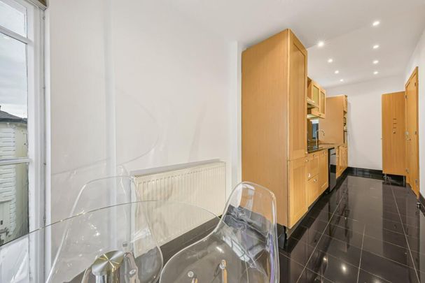 3 bedroom apartment to rent - Photo 1