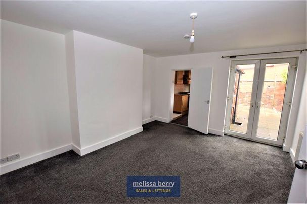 3 bedroom terraced house to rent - Photo 1