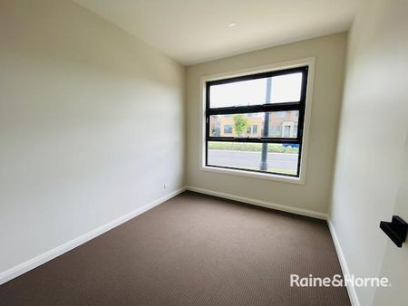 2A Theatre Walk, Bardia, NSW 2565 - Photo 2