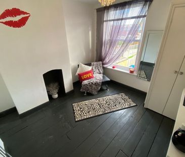Warwick Street - Photo 4