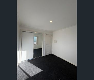 Modern & Low-Maintenance Granny Flat In Prime Location - Photo 4