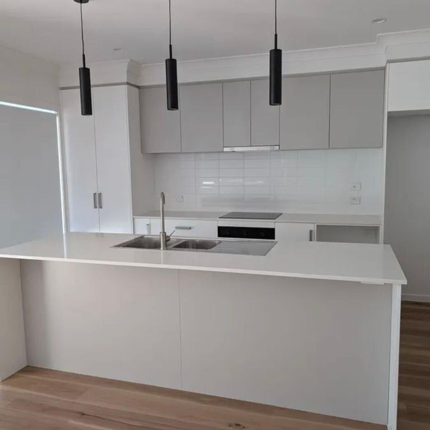 Browns Plains - Photo 1
