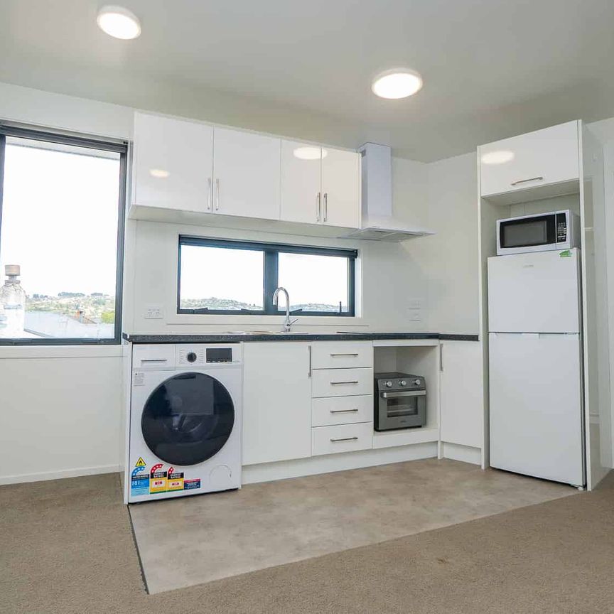 Power/gas Included - New Build 1-2 Bedroom Units Available! - Photo 1