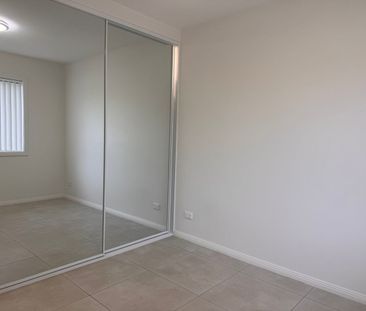 3 BEDROOM GRANNY FLAT WALKING DISTANCE TO CABRAMATTA STATION - Photo 3