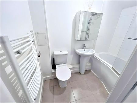 2 bedroom apartment to rent - Photo 5