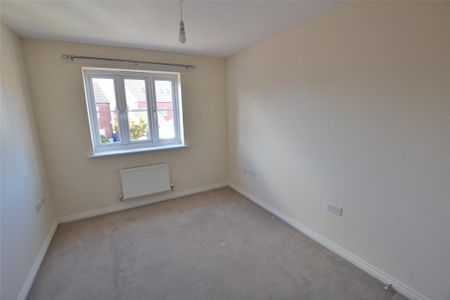 3 bedroom terraced house to rent - Photo 2