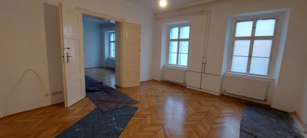 GROSSZÜGIGE MIETWOHNUNG IN HERZOGENBURG!EBENERDIG! - Photo 1