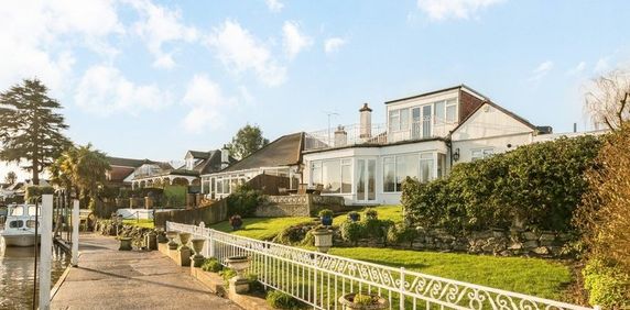 Riversdale Road Thames Ditton, KT7 - Photo 2