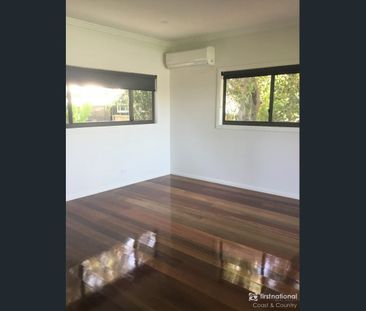 Modern 3 Bedroom Townhouse - Photo 1