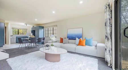 Well located 3 bedroom townhouse for rent - Photo 4