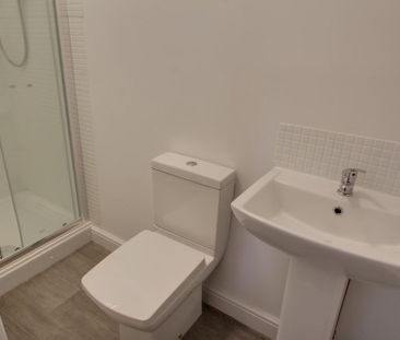 1 bedroom in a house share to rent - Photo 6