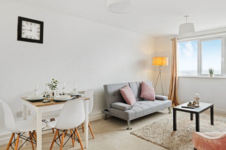 1 Bed Flat, High Point, NG7 - Photo 2