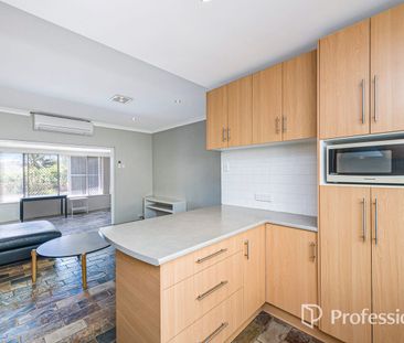 Coastal Living in Mullaloo - Private 2x1 Rear Home - Photo 4