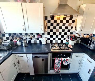 3 bedroom maisonette to rent - Photo 5