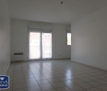 Location Appartement 2 pièces 46m² BAILLEUL 59270 - Photo 2