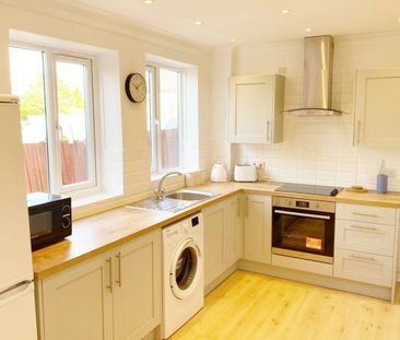 2 Bed Semi-Detached House, Bristol Road, LU3 - Photo 5