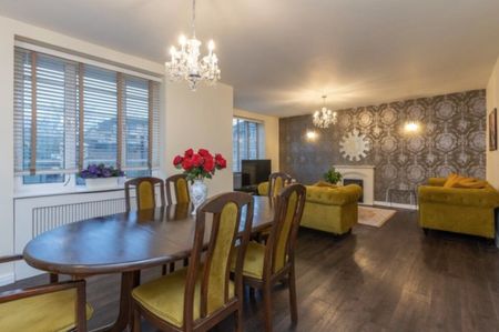 3 bedroom flat to rent - Photo 4