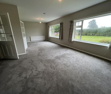3 bedroom detached bungalow to rent - Photo 6