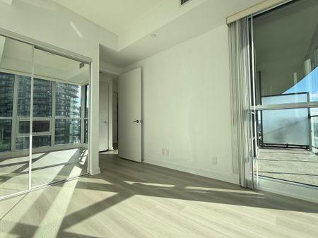 For Lease - 2212 Lake Shore Boulevard Unit# 1004, Toronto, Ontario - Photo 5