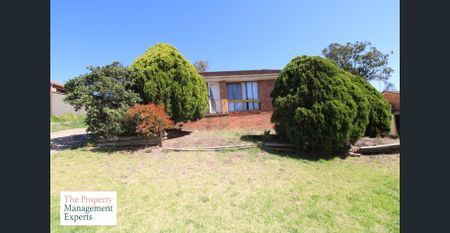 Three Bedroom Home In Great Location! - Photo 2