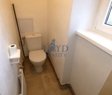 Zrekonstruovaný byt v klidné ulici - Photo 5