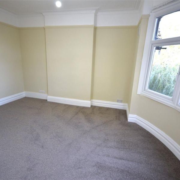71 Park Lane, Carshalton, Surrey, SM5 - Photo 1