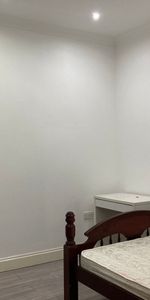 Room in a Shared House, St. Stephen's Road, E6 - Photo 3