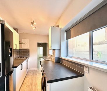 2 bedroom terraced house to rent - Photo 4