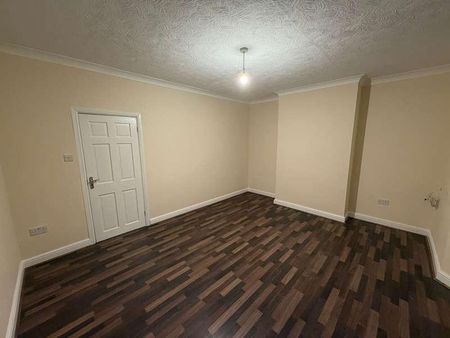 Albert Road, London, SE25 - Photo 4