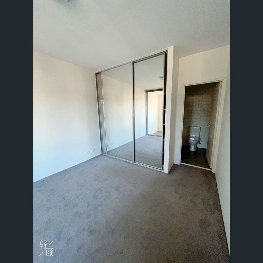 Fully Furnished-Super Convenient & Affordable 2B2B! Great Location, Quite environment, Comfortable layout, Lifestyle equipment - Photo 1