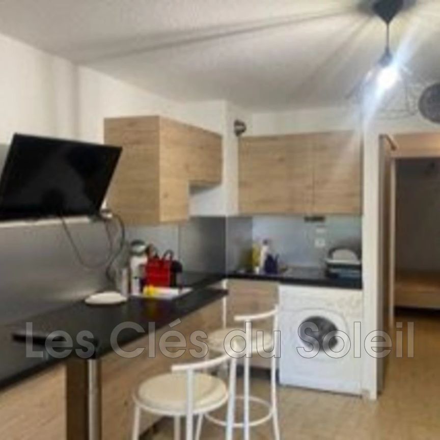 Location appartement studio 22 m² Bandol - Photo 1