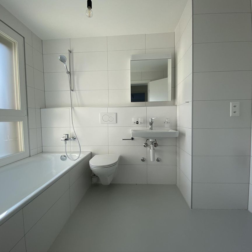 3.5-Zimmerwohnung nur wenige schritte vom See - Foto 1