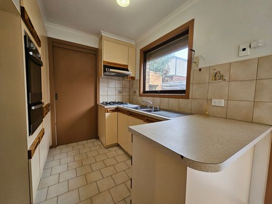 1/66 Cornwall Road, Pascoe Vale VIC 3044 - Photo 1